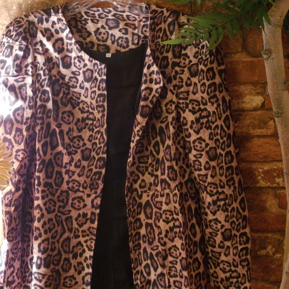 Cheetah Print Boyfriend Blazer 1 LEFT - Picture 3 of 6